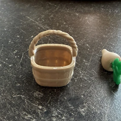 Giỏ gỗ Wooden Basket